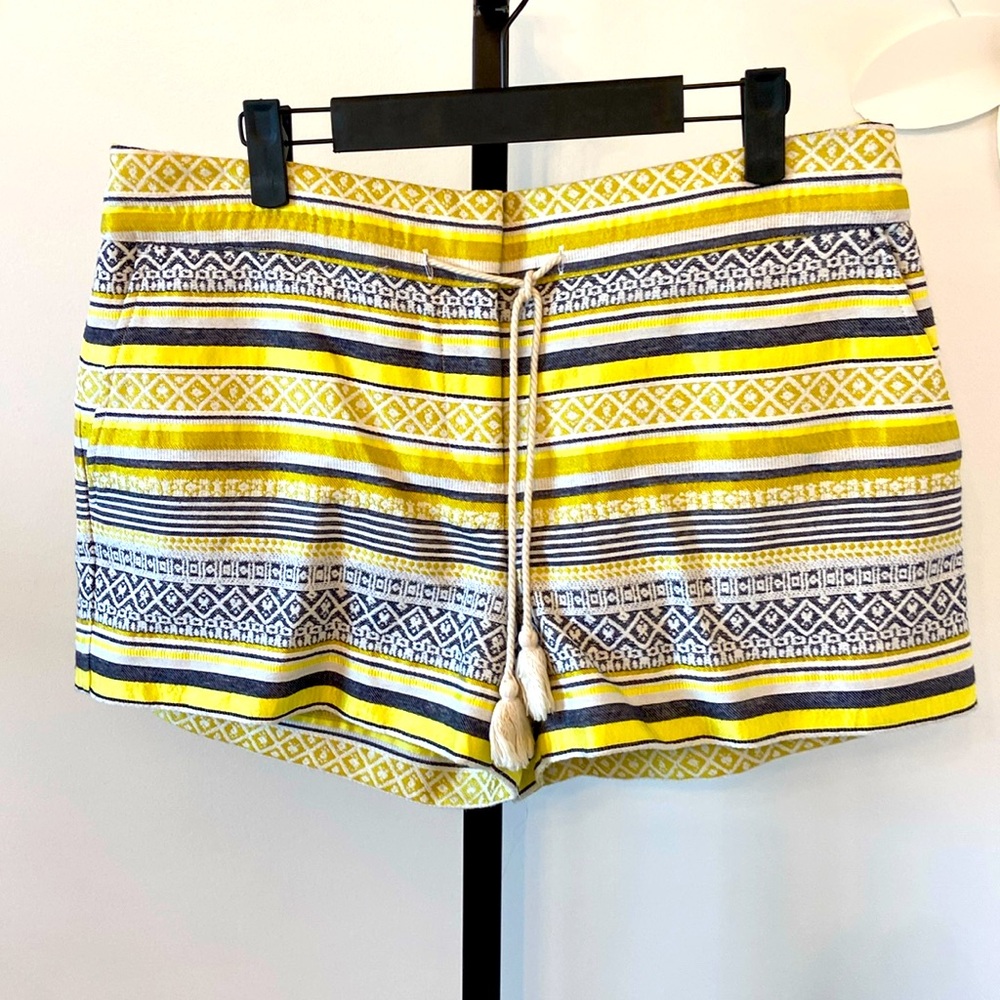 Ann Taylor LOFT The Riviera Short in Jacquard Stripes, Size 8